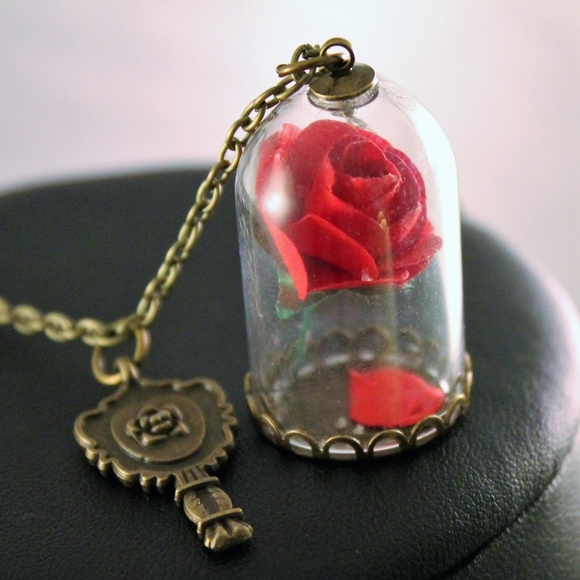 Jewelry - Enchanted Single Rose/Mirror Pendant Necklace